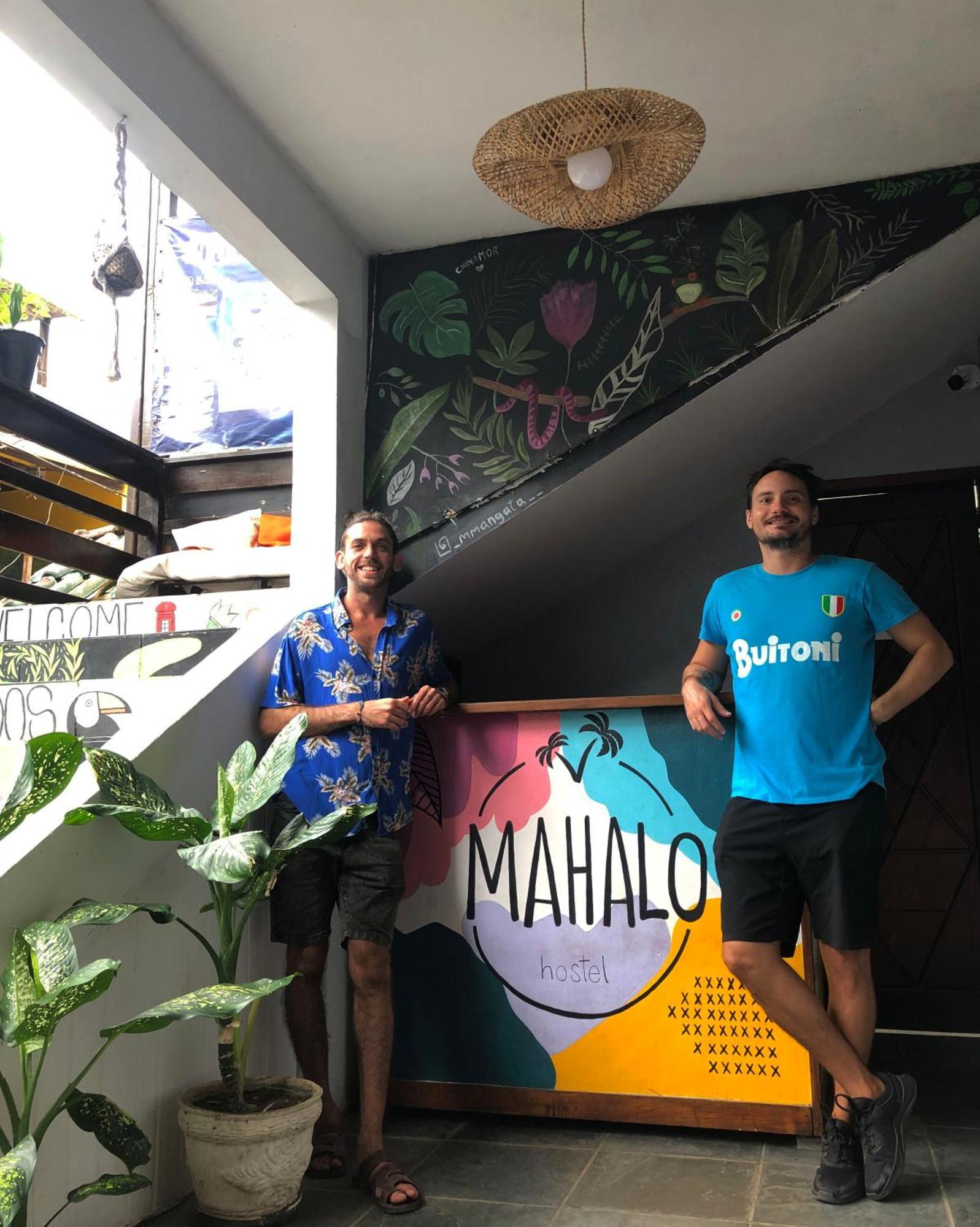 Mahalo Hostel Abraão Exterior foto